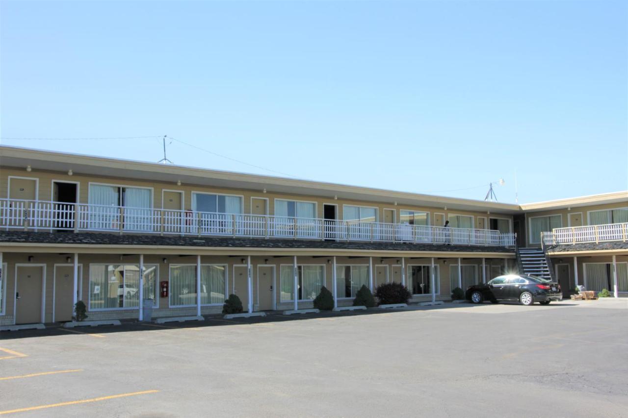 Super 8 By Wyndham Wells Exterior foto